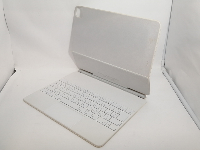 【中古】Apple Magic Keyboard 日本語（JIS）ホワイト iPad Pro 13インチ（M5/2025/M4/2024）用 MWR43J/A【新宿】保証期間１週間