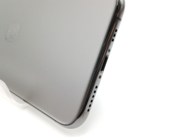 iPhone11 Pro[256GB] SIMロック解除 docomo スペースグレイ