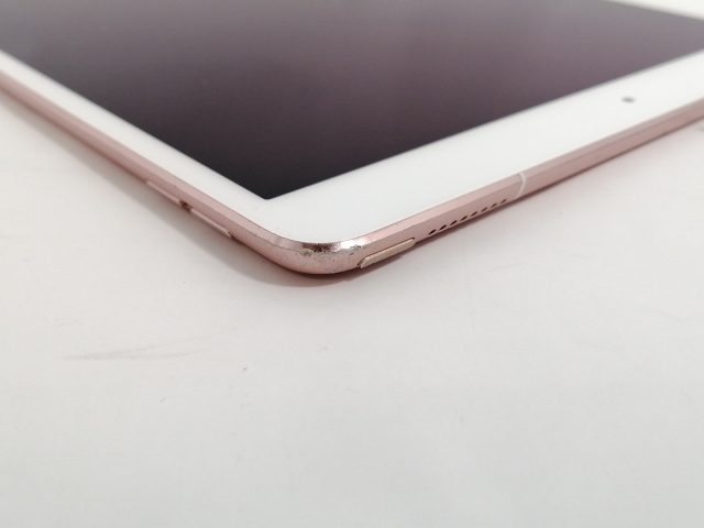 【中古】Apple au 【SIMロック解除済み】 10.5インチ iPad Pro（2017） 64GB ローズゴールド MQF22J/A【新宿】保証期間１ヶ月【ランクC】_4