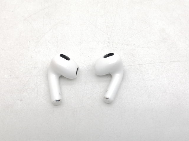【中古】Apple AirPods（第3世代） MagSafe充電ケース MME73J/A【DS秋葉】保証期間１週間