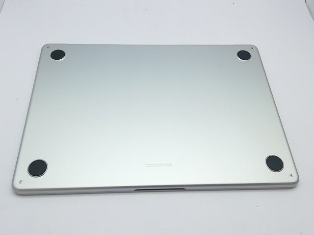 中古】Apple MacBook Air 13インチ M2(CPU:8C/GPU:8C) 8GB/256GB