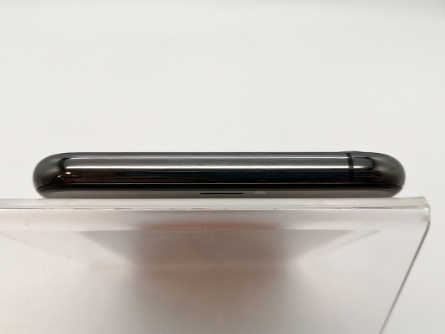 iPhone13 mini 256GB 【docomo SIMロック解除済】 Apple D-MLJJ3J--869365 【Cランク中古品】 SIMロック解除済