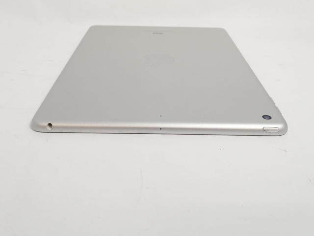 【中古】Apple 【Wi-Fi】 iPad（第6世代/2018） 32GB シルバー MR7G2J/A【新宿】保証期間１ヶ月【ランクB】