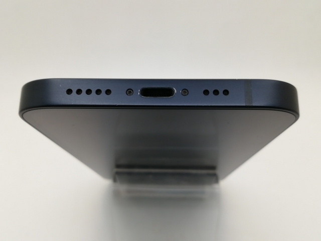 中古】Apple au 【SIMロック解除済み】 iPhone 12 64GB ブラック