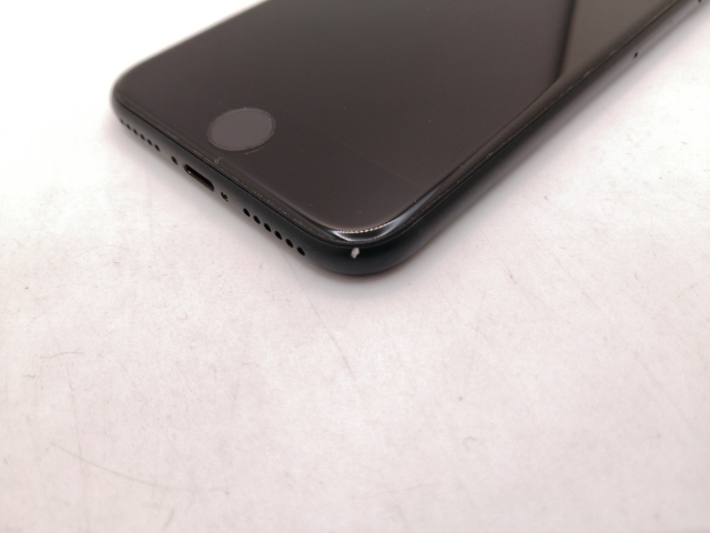 【中古】Apple au 【SIMフリー】 iPhone SE（第3世代） 64GB ミッドナイト MMYC3J/A【三宮駅前】保証期間１ヶ月【ランクC】_9