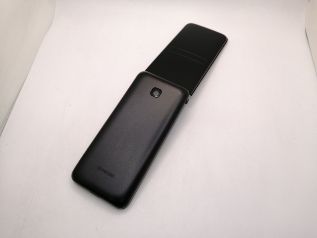 【中古】KYOCERA au 【SIMロック解除済み】 GRATINA KYF42 ブラック【三宮駅前】保証期間１ヶ月【ランクB】_1