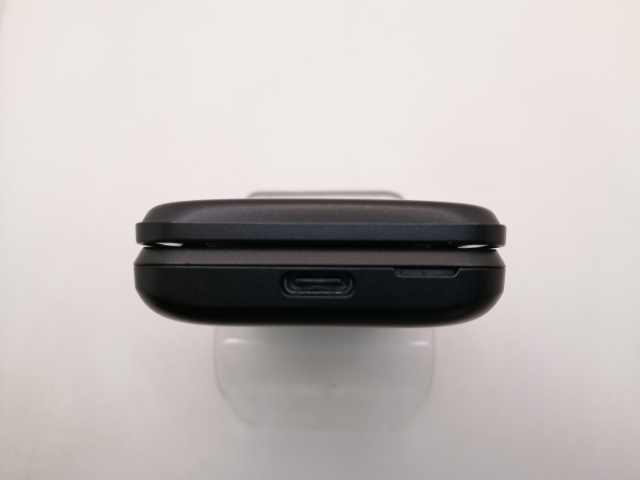 【中古】KYOCERA au 【SIMロック解除済み】 GRATINA KYF42 ブラック【三宮駅前】保証期間１ヶ月【ランクB】_4
