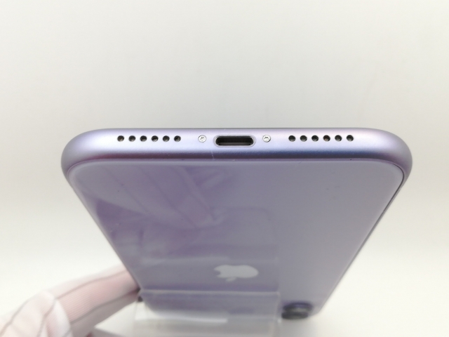 中古】Apple docomo 【SIMロック解除済み】 iPhone 11 64GB
