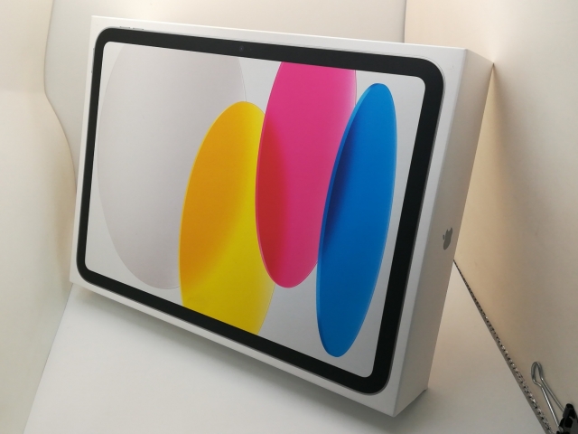 未使用】Apple 【Wi-Fi】 iPad（A16/2025） 128GB シルバー MD3Y4J/A