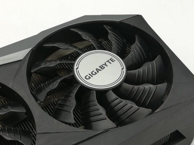 【中古】GIGABYTE Radeon RX 6800 XT GAMING OC 16G（GV-R68XTGAMING OC-16GD） RX6800XT/16GB(GDDR6)/PCI-E【神戸】言いはなつ継続期間１週