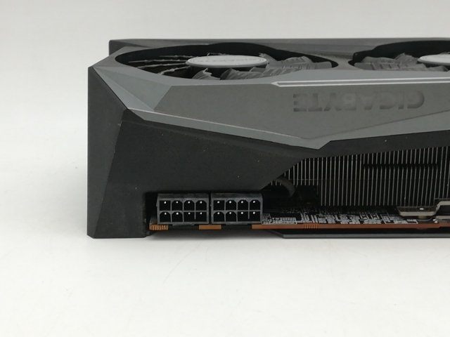 【中古】GIGABYTE Radeon RX 6800 XT GAMING OC 16G（GV-R68XTGAMING OC-16GD） RX6800XT/16GB(GDDR6)/PCI-E【神戸】言いはなつ継続期間１週