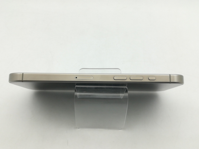 【中古】Apple 国内版 【SIMフリー】 iPhone 15 Pro Max 256GB ナチュラルチタニウム MU6R3J/A【なんば】保証期間１ヶ月【ランクA】
