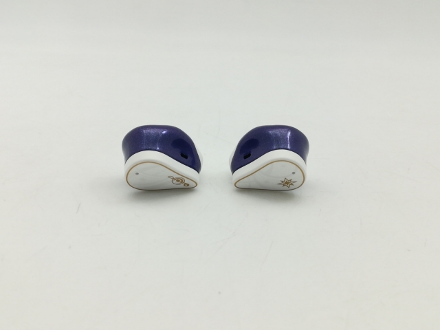 パンダ国王様専用。soundcore Liberty 5 ネイビー