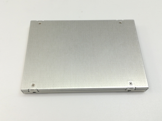 中古】TOSHIBA THNS512GG8BBAA 512GB/SSD/SATA【神戸】保証期間1週間 