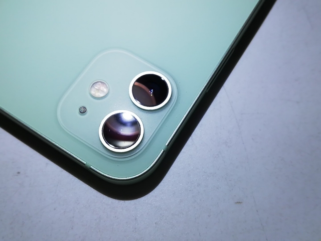 品〕 iPhone SE 第2世代 64GB ホワイト MHGQ3J／A SIMフリー【348