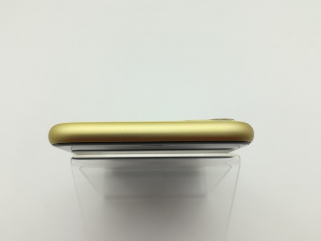 【中古】Apple 国内版 【SIMフリー】 iPhone 11 128GB イエロー MWM42J/A【神戸】保証期間１週間【ランクC】の通販は