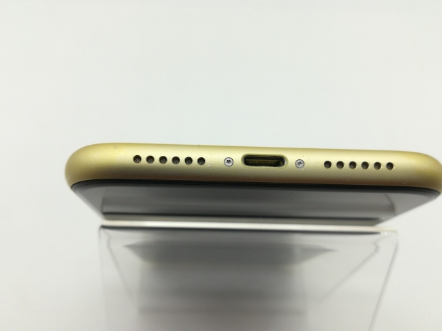 【中古】Apple 国内版 【SIMフリー】 iPhone 11 128GB イエロー MWM42J/A【神戸】保証期間１週間【ランクC】の通販は