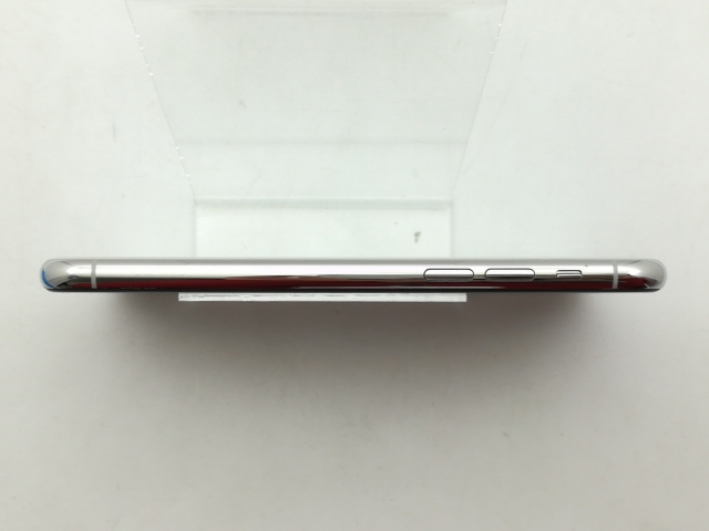 【中古】Apple au 【SIMロック解除済み】 iPhone 11 Pro 64GB シルバー MWC32J/A【神戸】保証期間１ヶ月【ランクB】_5