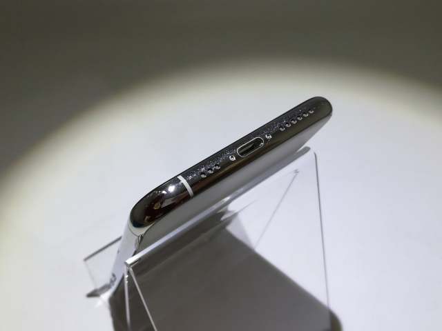 【中古】Apple au 【SIMロック解除済み】 iPhone 11 Pro 64GB シルバー MWC32J/A【神戸】保証期間１ヶ月【ランクB】_8