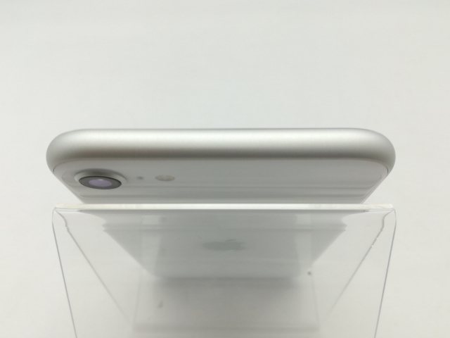 【中古】Apple docomo 【SIMロック解除済み】 iPhone SE（第2世代） 64GB ホワイト MHGQ3J/A（後期型番）【神戸】保証期間１ヶ月【ランクC】_2