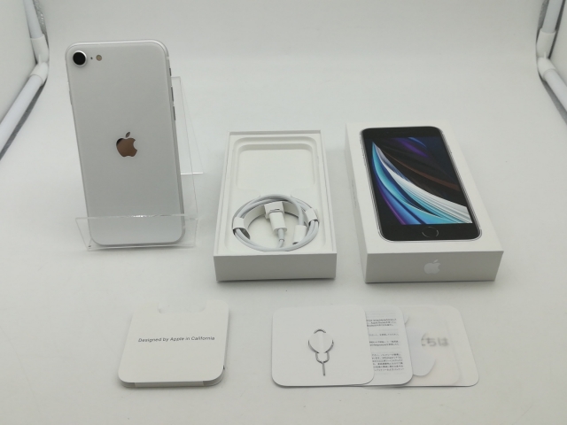 【中古】Apple docomo 【SIMロック解除済み】 iPhone SE（第2世代） 64GB ホワイト MHGQ3J/A（後期型番）【神戸】保証期間１ヶ月【ランクC】_8