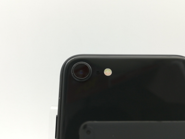 【中古】Apple 国内版 【SIMフリー】 iPhone SE（第2世代） 64GB ブラック MHGP3J/A（後期型番）【神戸】保証期間１ヶ月【ランクC】_6