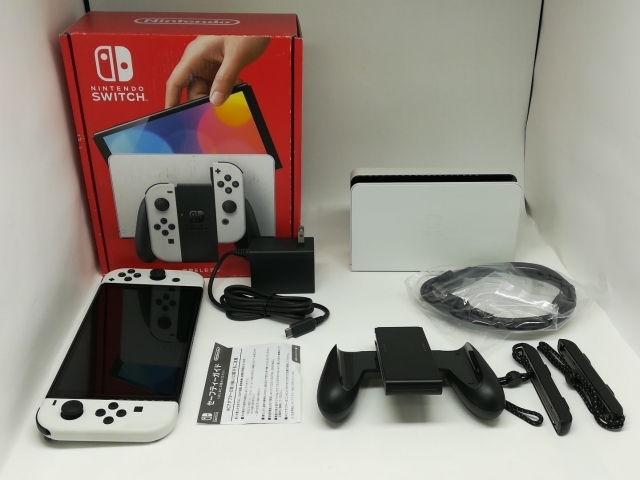Nintendo Switch 本体ホワイト