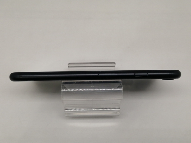 【中古】Apple docomo 【SIMロック解除済み】 iPhone SE（第2世代） 128GB ブラック MHGT3J/A（後期型番）【日本橋3】保証期間１ヶ月【ランクC】