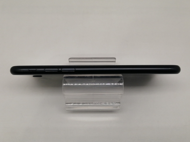 【中古】Apple docomo 【SIMロック解除済み】 iPhone SE（第2世代） 128GB ブラック MHGT3J/A（後期型番）【日本橋3】保証期間１ヶ月【ランクC】