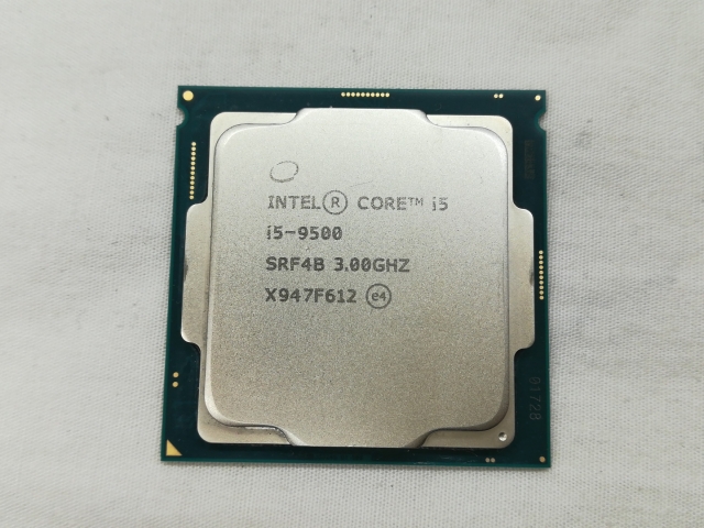 【中古】Intel Core i5-9500 (3GHz/TB:4.4GHz/SRF4B/U0) bulk LGA1151/6C/6T/L3 9M/UHD630/TDP65W【日本橋3】保証期間１週間