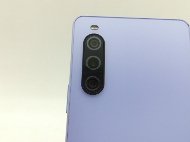 【中古】SONY au 【SIM無償性】 Xperia 10 V ラベンダー 6GB 128GB SOG11【神戸】言いはなつ継続期間１ヶ月【位置づけるC】