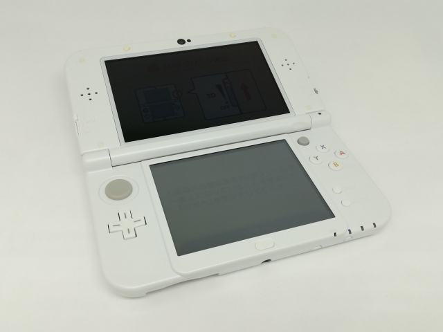 Newニンテンドー3DS LL パールホワイト （New NINTENDO 3DS LL