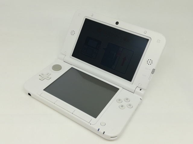 中古】Nintendo ニンテンドー3DS LL（ホワイト）SPR-S-WAAA