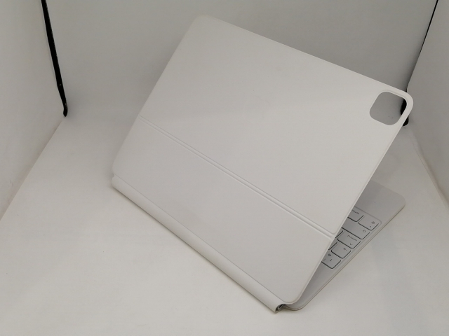 【中古】Apple Magic Keyboard 日本語（JIS） ホワイト iPad Pro 12.9インチ（第3/第4/第5/第6世代）用 MJQL3J/A【日本橋3】保証期間１週間_1