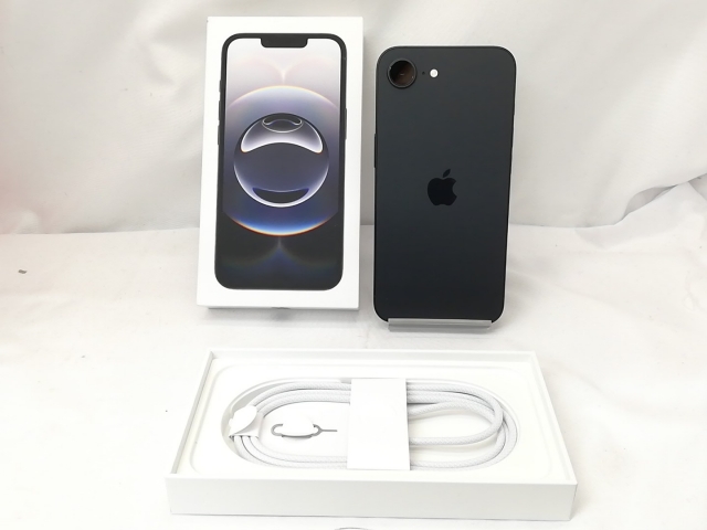 iPhone 16e 128GB ブラック SIMフリー MD1Q4J/A 1 アップル(Apple) iPhone 16e 128GB ブラック SIMフリー MD1Q4J/A