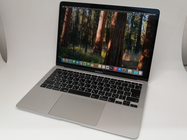 【中古】Apple MacBook Air 13インチ 256GB シルバー MWTK2J/A (Early 2020)【戸塚】保証期間１ヶ月【ランクC】