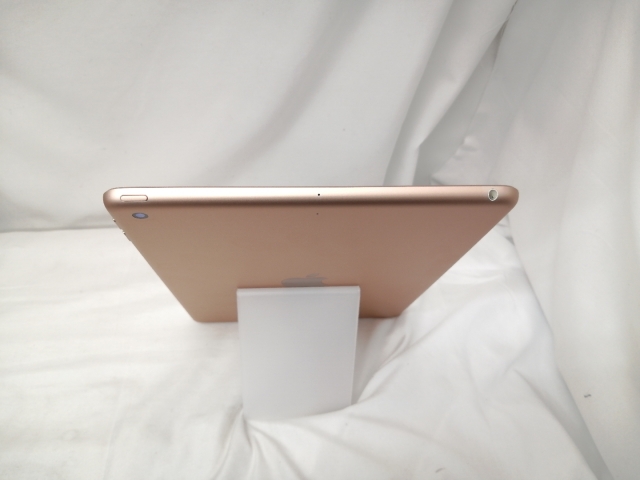【中古】Apple 【Wi-Fi】 iPad（第6世代/2018） 32GB ゴールド MRJN2J/A【戸塚】保証期間１ヶ月【ランクA】_2