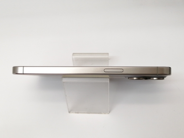 【中古】Apple 国内版 【SIMフリー】 iPhone 15 Pro Max 256GB ナチュラルチタニウム MU6R3J/A【戸塚】保証期間１ヶ月【ランクA】