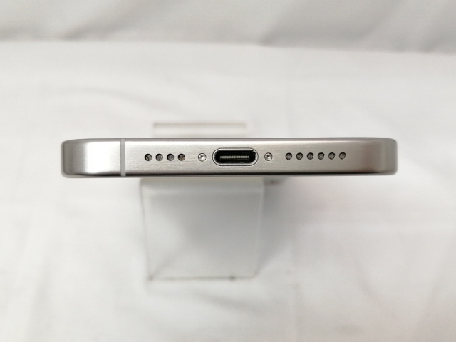 【中古】Apple 国内版 【SIMフリー】 iPhone 15 Pro Max 256GB ホワイトチタニウム MU6Q3J/A【戸塚】保証期間１ヶ月【ランクA】
