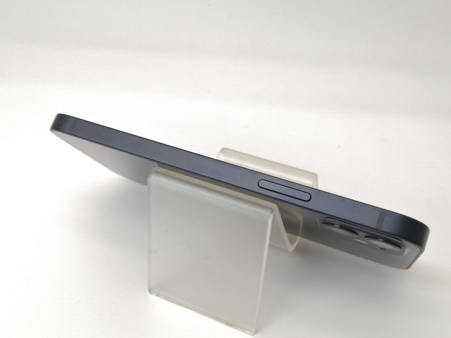 【中古】Apple au 【SIMロック解除済み】 iPhone 12 64GB ブラック MGHN3J/A【戸塚】保証期間１ヶ月【ランクB】_5
