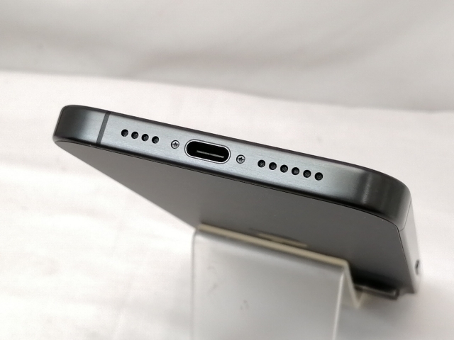 【中古】Apple 国内版 【SIMフリー】 iPhone 15 Pro Max 256GB ブラックチタニウム MU6P3J/A【戸塚】保証期間１ヶ月【ランクA】