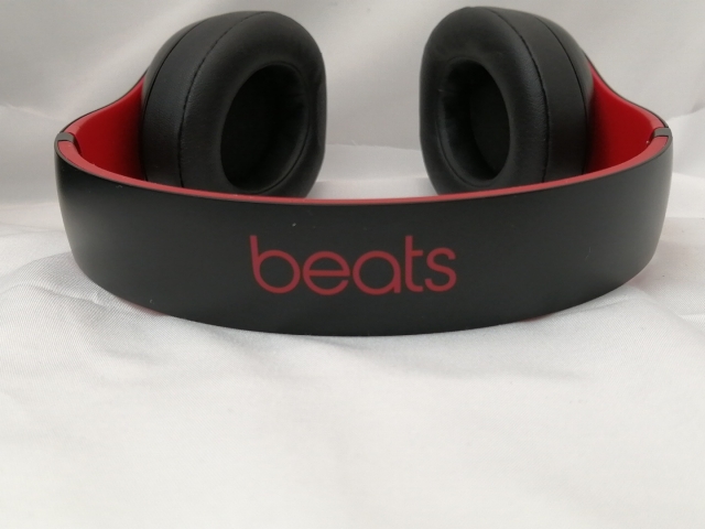 Beats Studio3 Wireless赤黒レジスタンス・ブラックレッド beats