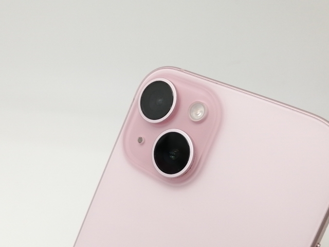 【中古】Apple docomo 【SIMフリー】 iPhone 15 256GB ピンク MTMP3J/A【秋葉4号】保証期間１ヶ月【ランクB】_6