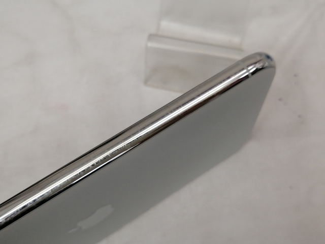 中古】Apple docomo 【SIMロック解除済み】 iPhone 11 Pro Max 256GB