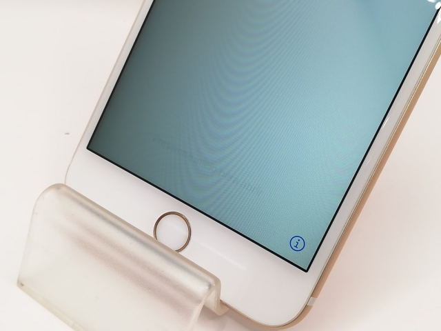 【中古】Apple docomo 【SIMロック解除済み】 iPhone 6s Plus 64GB ゴールド MKU82J/A【戸塚】保証期間１ヶ月【ランクB】_8