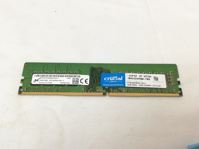 【中古】DDR4 16GB PC4-25600(DDR4-3200)【デスクトップPC用】【戸塚】保証期間１週間