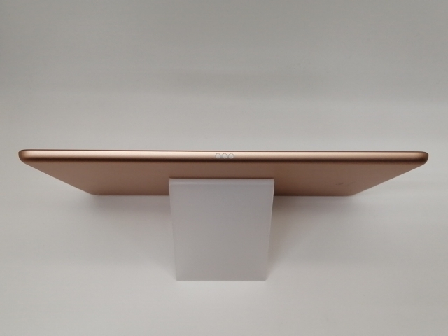【中古】Apple 【Wi-Fi】 iPad（第8世代/2020） 32GB ゴールド MYLC2J/A【戸塚】保証期間１ヶ月【ランクA】_3
