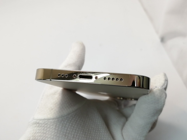 中古】Apple au 【SIMロック解除済み】 iPhone 12 Pro 256GB