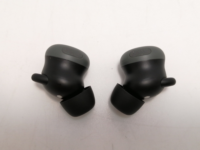 AirPods Pro 第2世代 Apple／Lightning／初期化済 【公式通販】