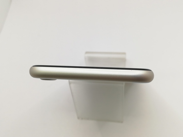 【中古】Apple SoftBank 【SIMフリー】 iPhone SE（第3世代） 128GB スターライト MMYG3J/A【戸塚】保証期間１ヶ月【ランクB】_6